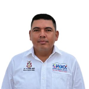 LIC. VLADIMIR MARO CAZAREZ